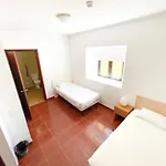 Hi - De Juventude Hostel *
