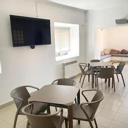 Hi - De Juventude Albergue *